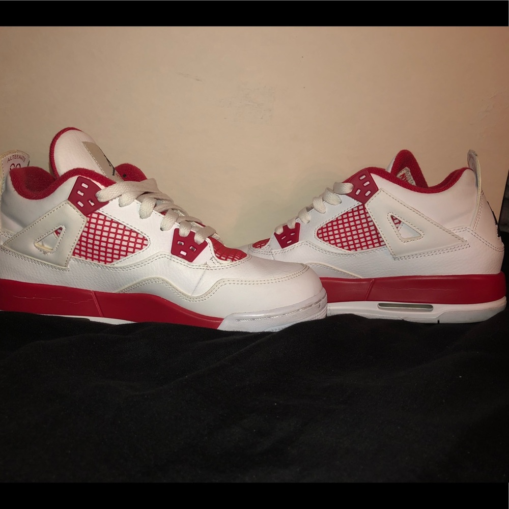 Air Jordan 4